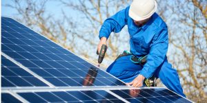 Installation Maintenance Panneaux Solaires Photovoltaïques à Ladignac-le-Long